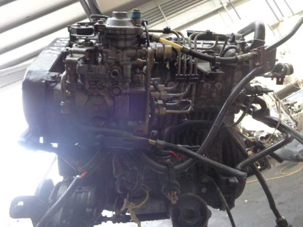 MOTEUR RENAULT 2.1TD CODE J8S0604 - Vue 2